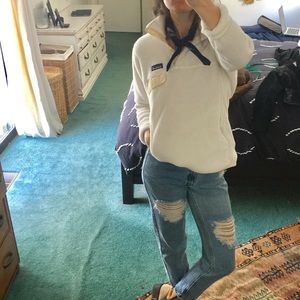 Patagonia pullover fleece, brand new.